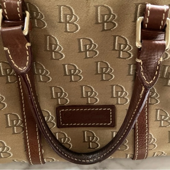 Vintage Dooney And Bourke Canvas And Leather Satchel Bag Buckles Signature Bag - Picture 3 of 10
